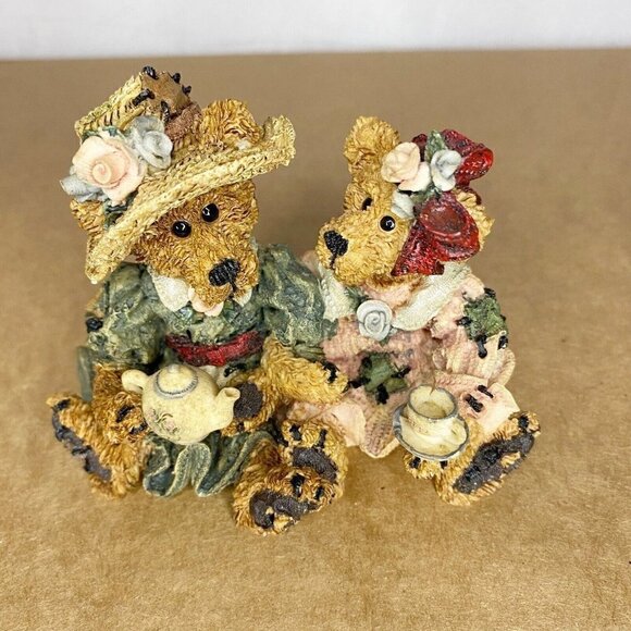 Retired Emma and Bailey Afternoon Tea Boyds Bears and Friends Figurine #2277 - Picture 1 of 3